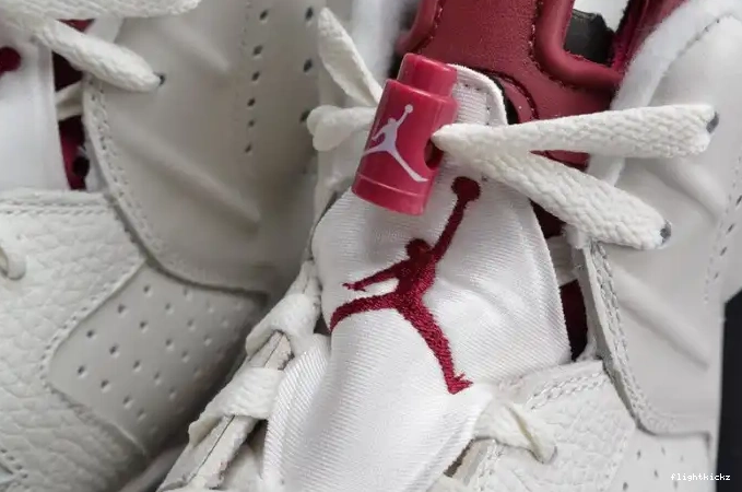 white Retro Maroon Jordan Air 6 384664-116 0629